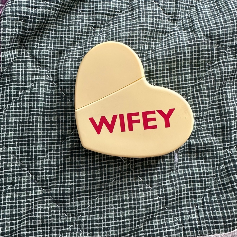 KKW FRAGRANCE WIFEY-EMPTY BOTTLE